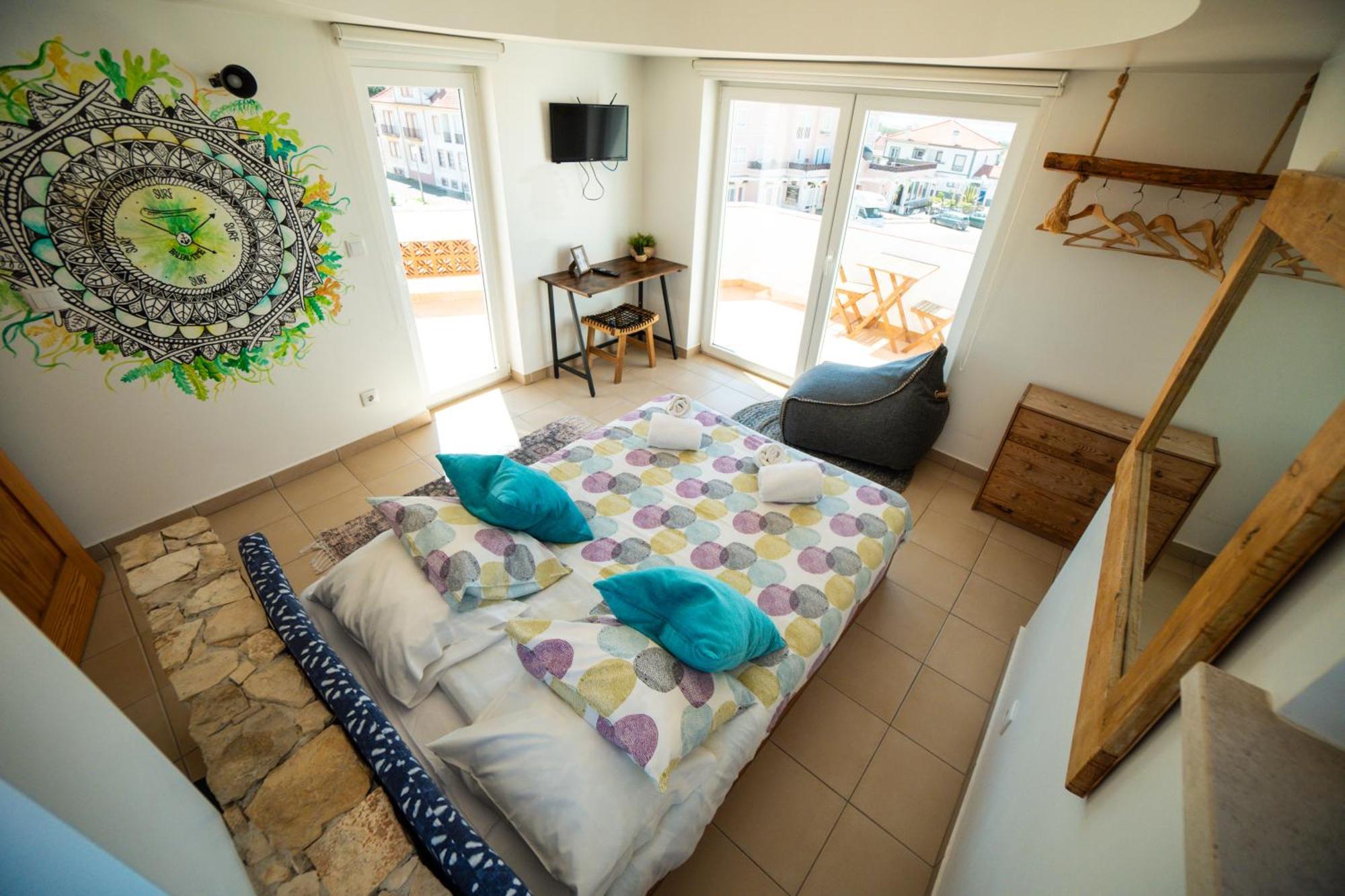 Alex Surf Hostel Baleal Eksteriør bilde