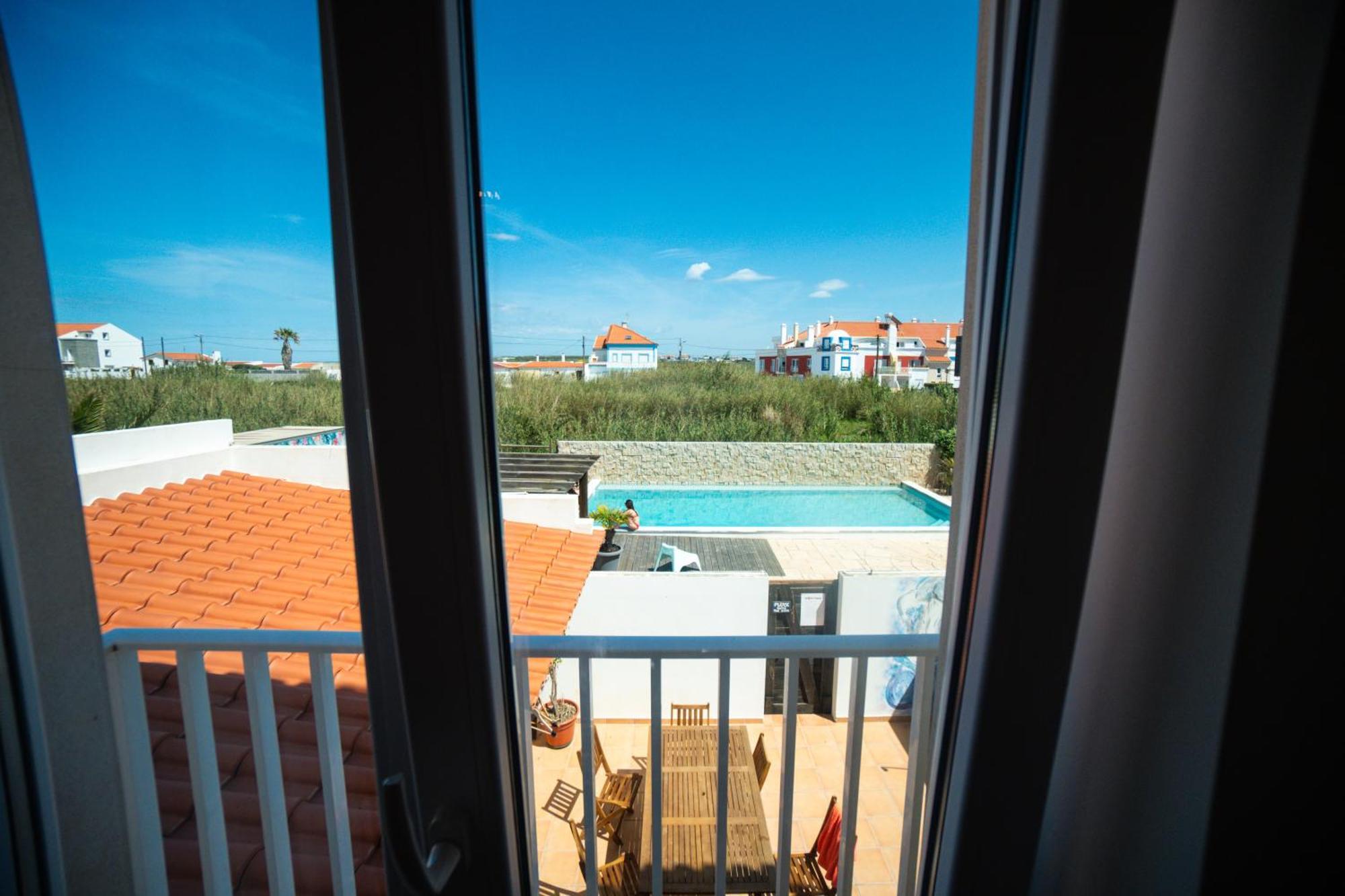 Alex Surf Hostel Baleal Eksteriør bilde