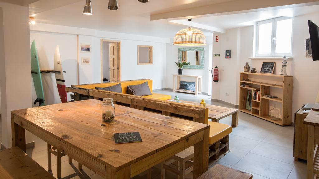 Alex Surf Hostel Baleal Eksteriør bilde